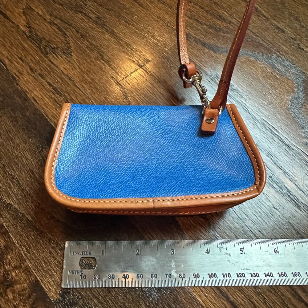 NWOT - Dooney & Bourke Blue Leather Wristlet - Picture 4 of 4